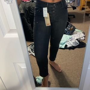 Levi’s mid rise skinny jeans